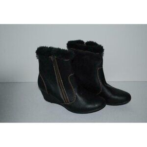 Softspots Odele Women's Wedge Ankle Boots Faux Fur Black 7M